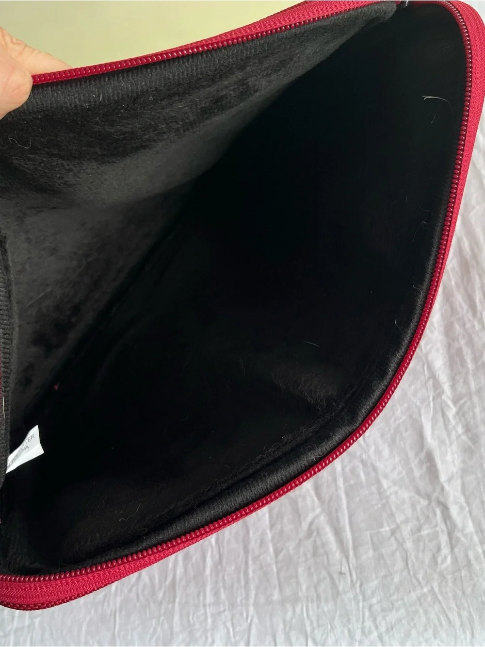Hex Padded Tablet Case Red Zipper Pocket EUC